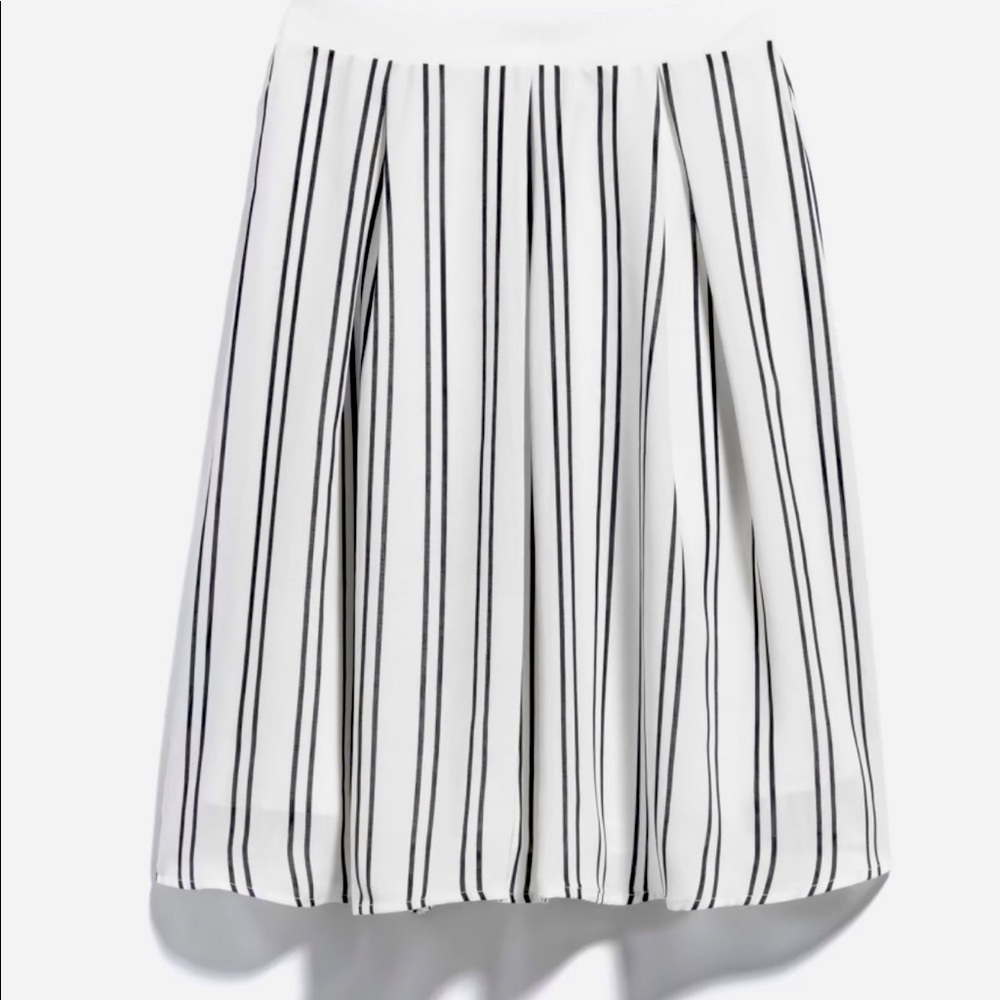 GLAMOROUS Adalyn Midi Skirt